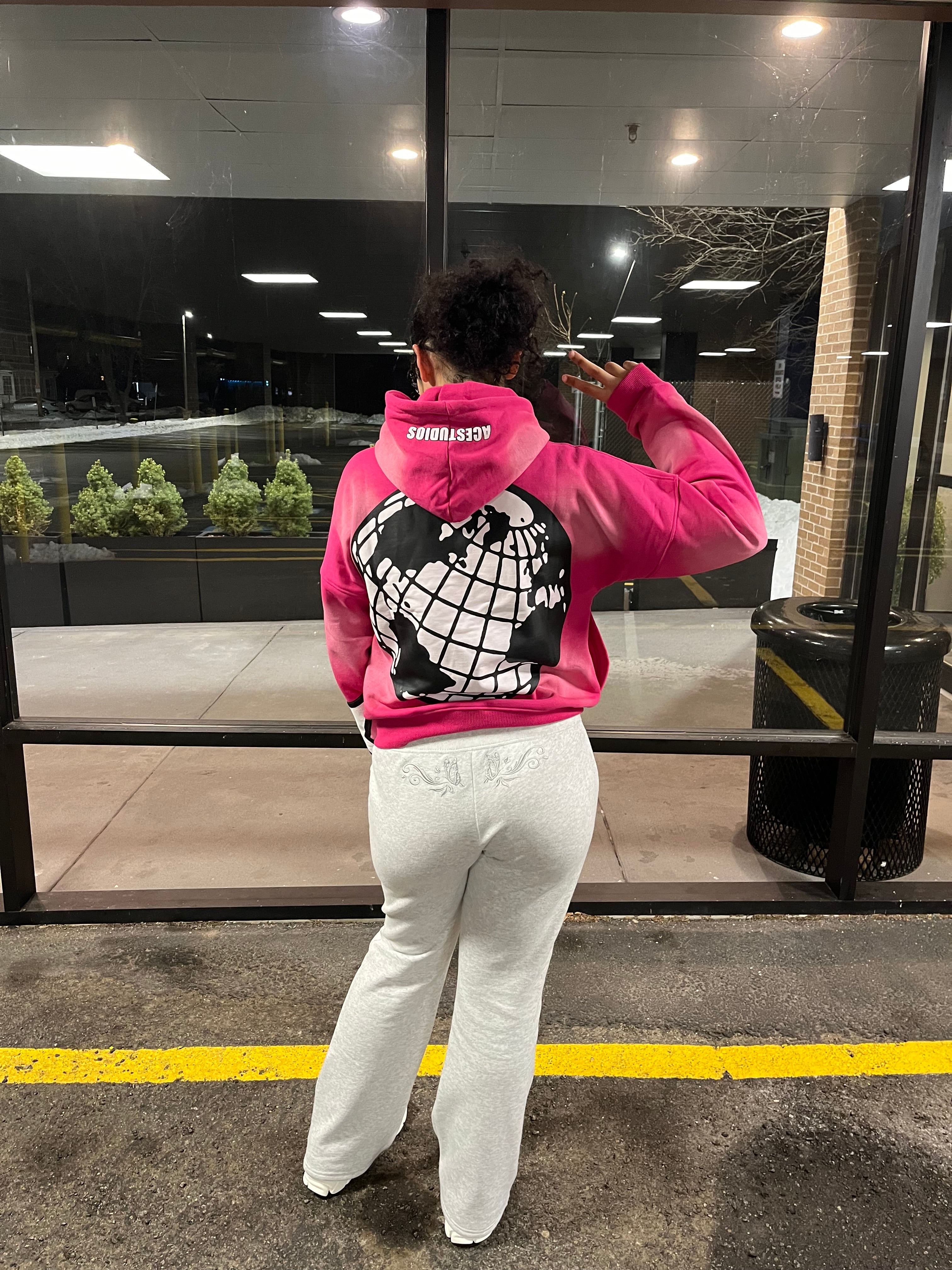 "UR WRLD" Zip-Up PINK