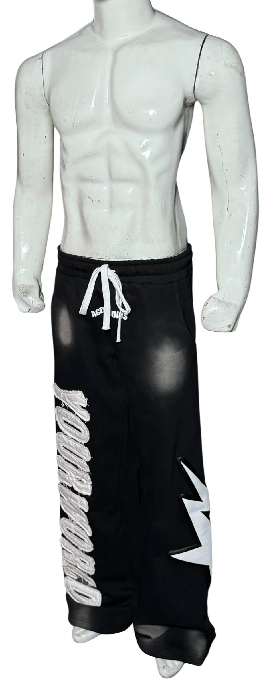 "UR WRLD" Sweatpants BLACK